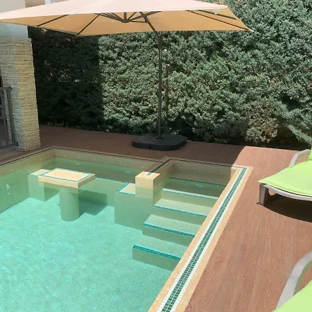 Krk-4 Bedrooms, 4 Bathrooms With Heated Pool And Jacuzzi, 150m From The Sea Villa *